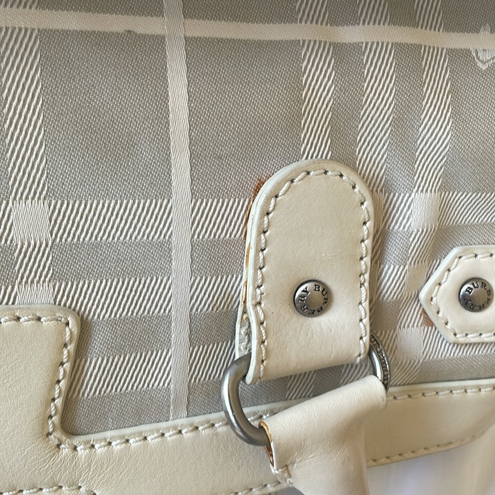 BURBERRY Vintage White Haymarket Check Tote Bag - Picture 15 of 16